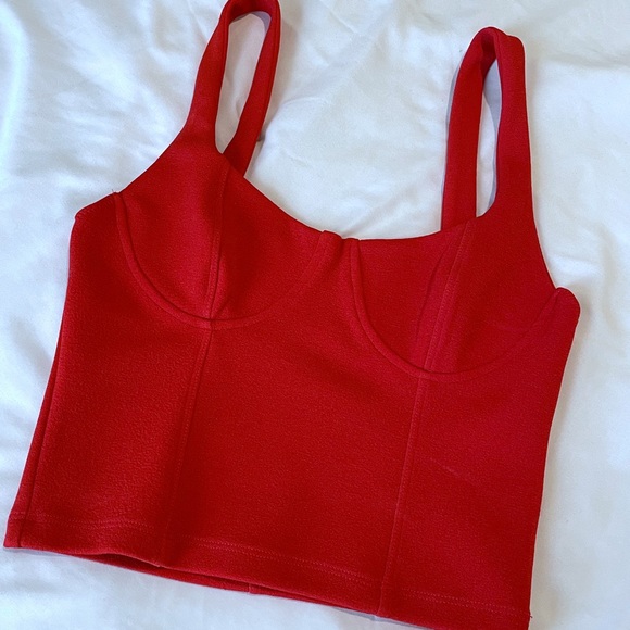 @ᴢᴀʀᴀ Red cropped top 💋🌹💄 // size: S // Excellent quality - Picture 2 of 8